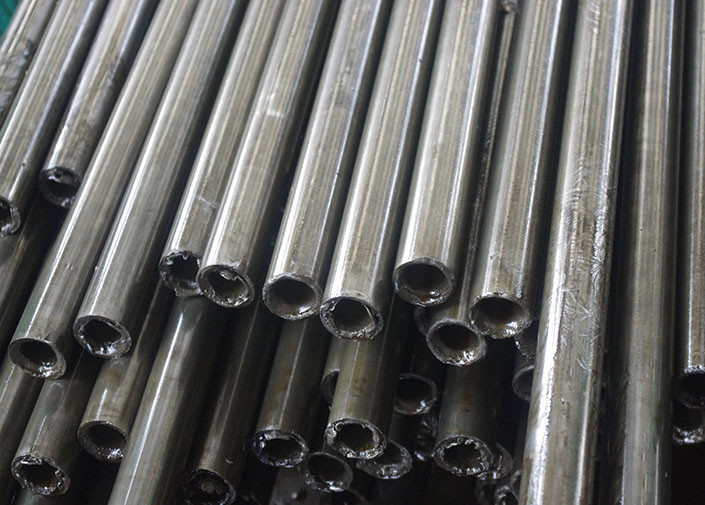 Alloy Seamless Carbon Steel Pipe 